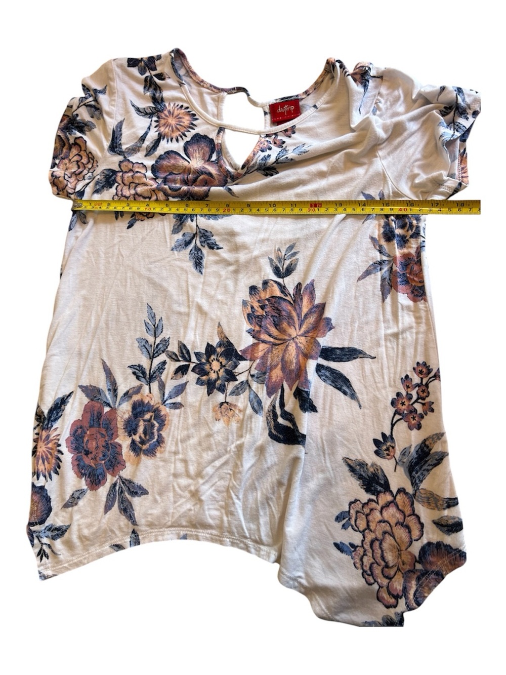 Daytrip Cream Short Sleeve Top with Blue & Brown Floral Print Size Medium - Picture 2 of 5